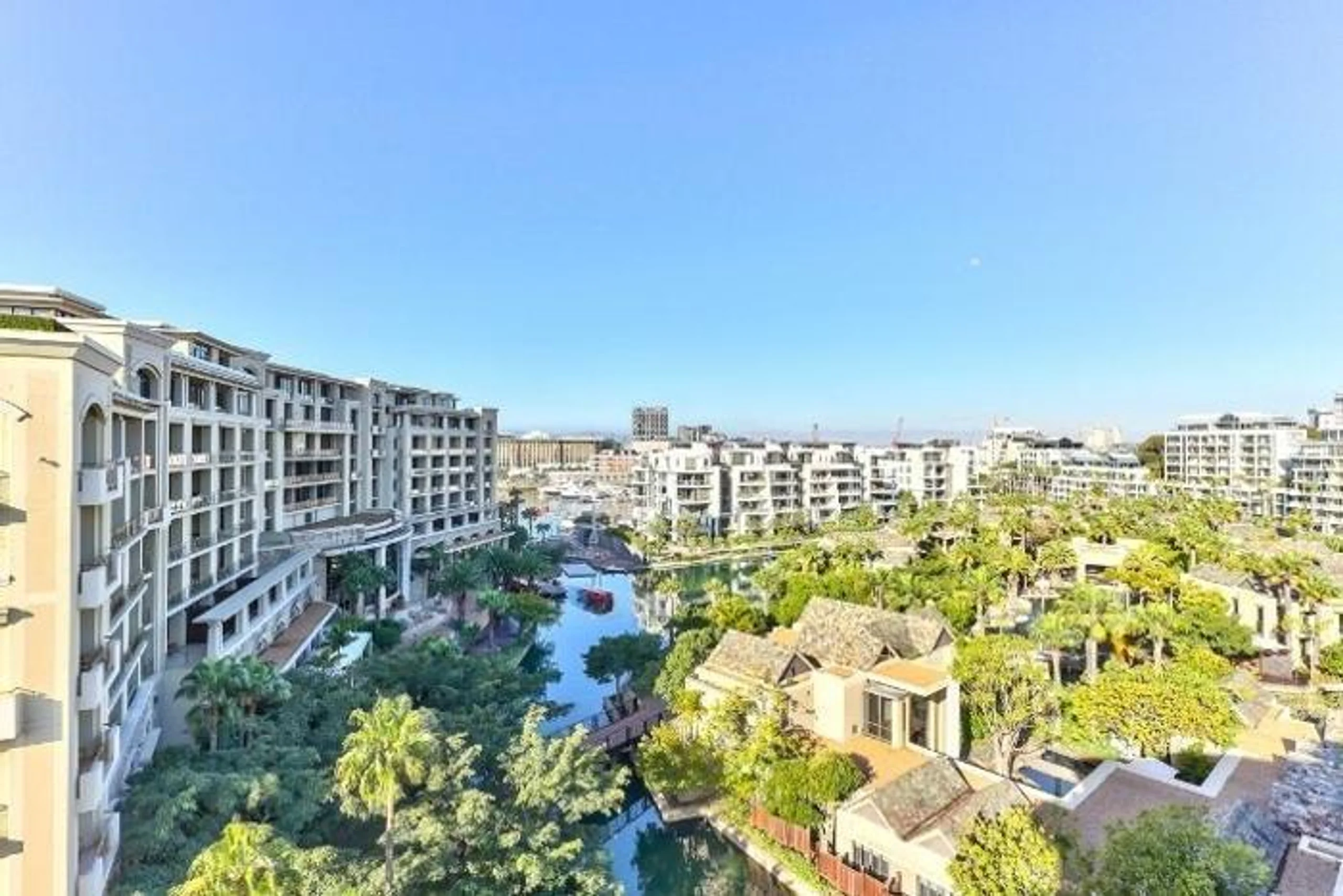  Lawhill Luxury Apartments in South Africa / Cape Town, image_1