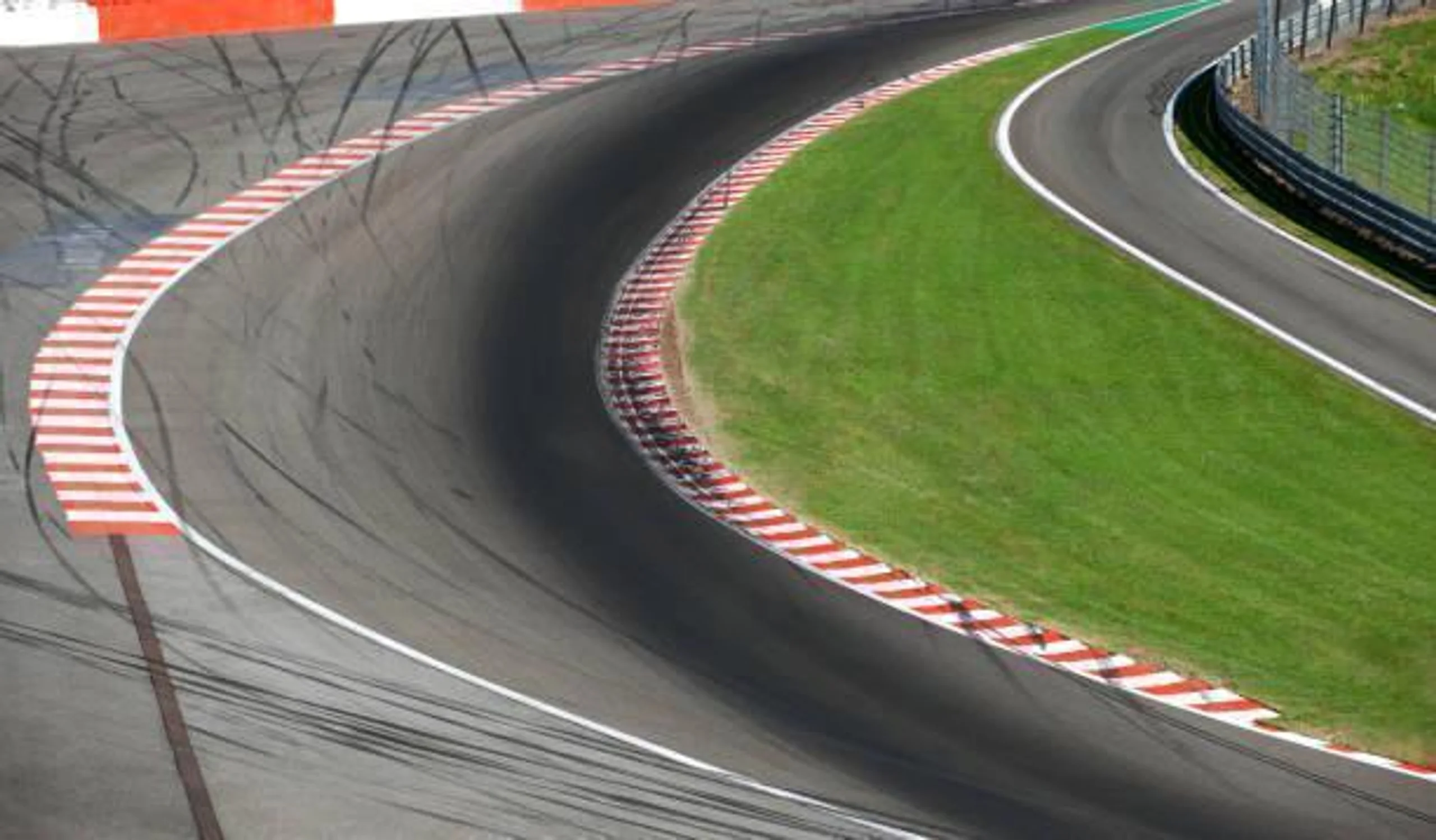 Singapore Grand Prix 2026 Experience (4 Nights) in Far East / Singapore, image_2