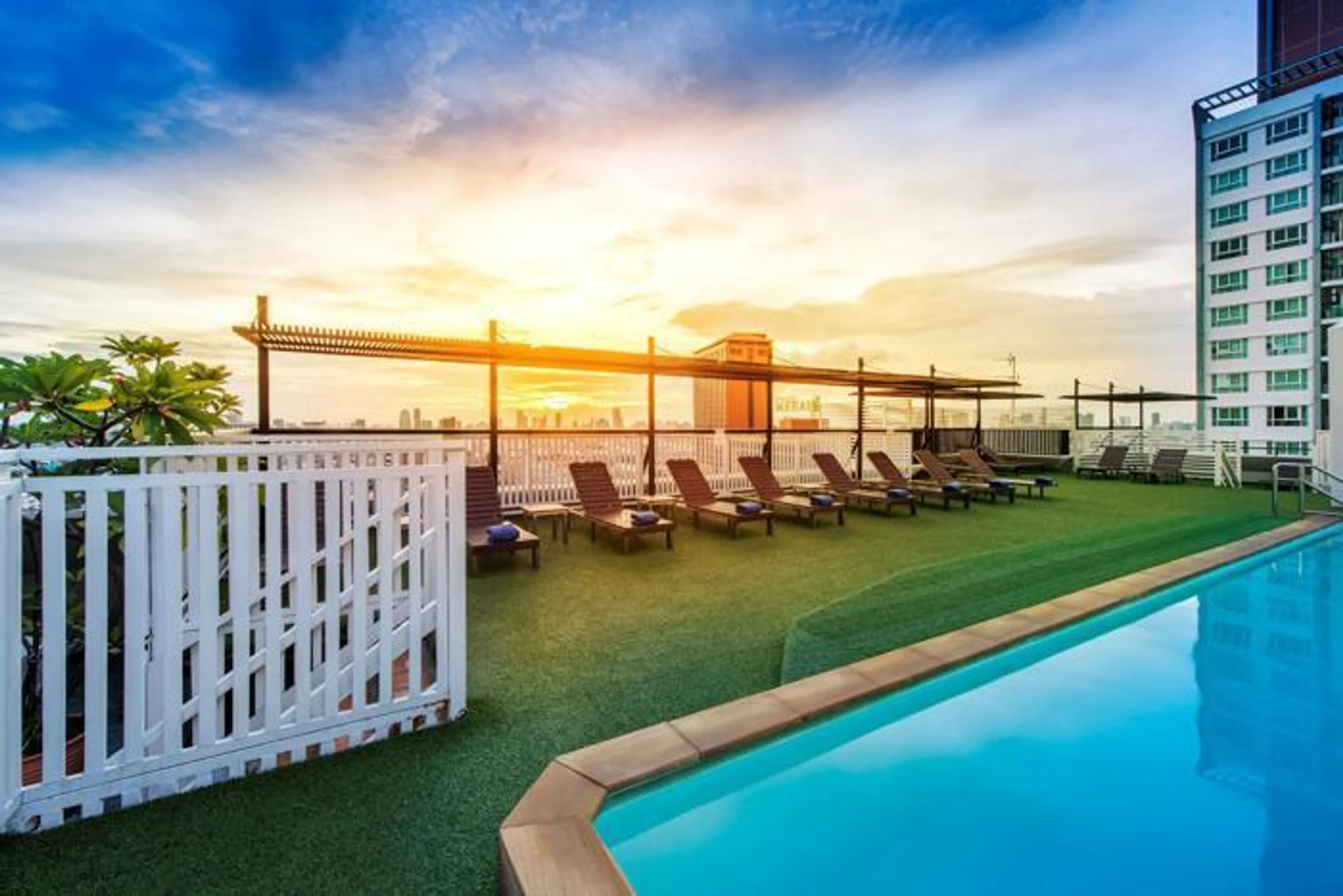  Graph Hotel Bangkok in Far East / Thailand, image_2